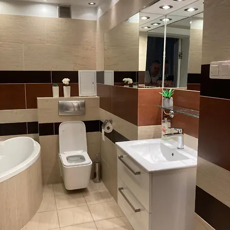 Luxury Center 弗罗茨瓦夫